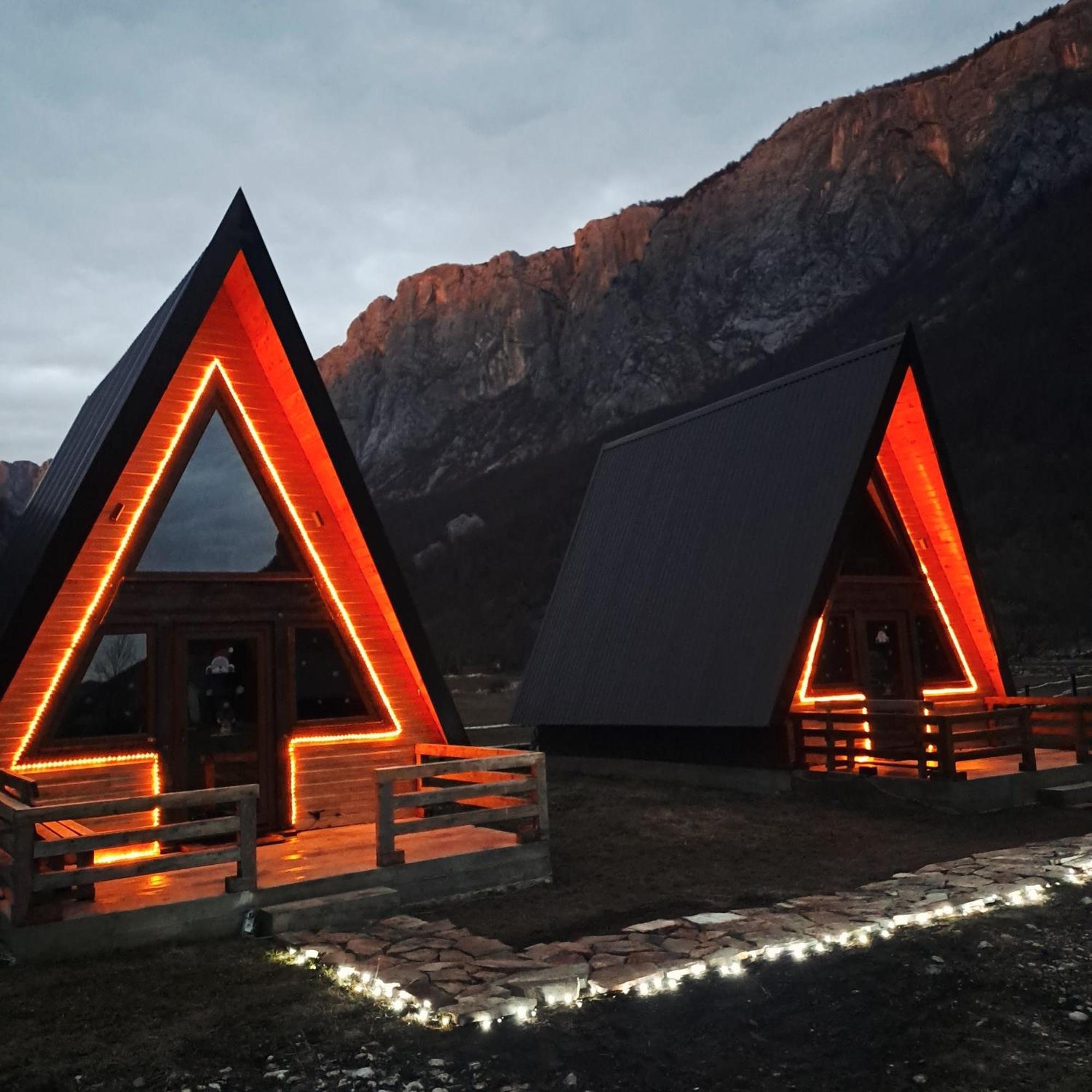 Wooden Cottages Konak Savnik Exterior photo