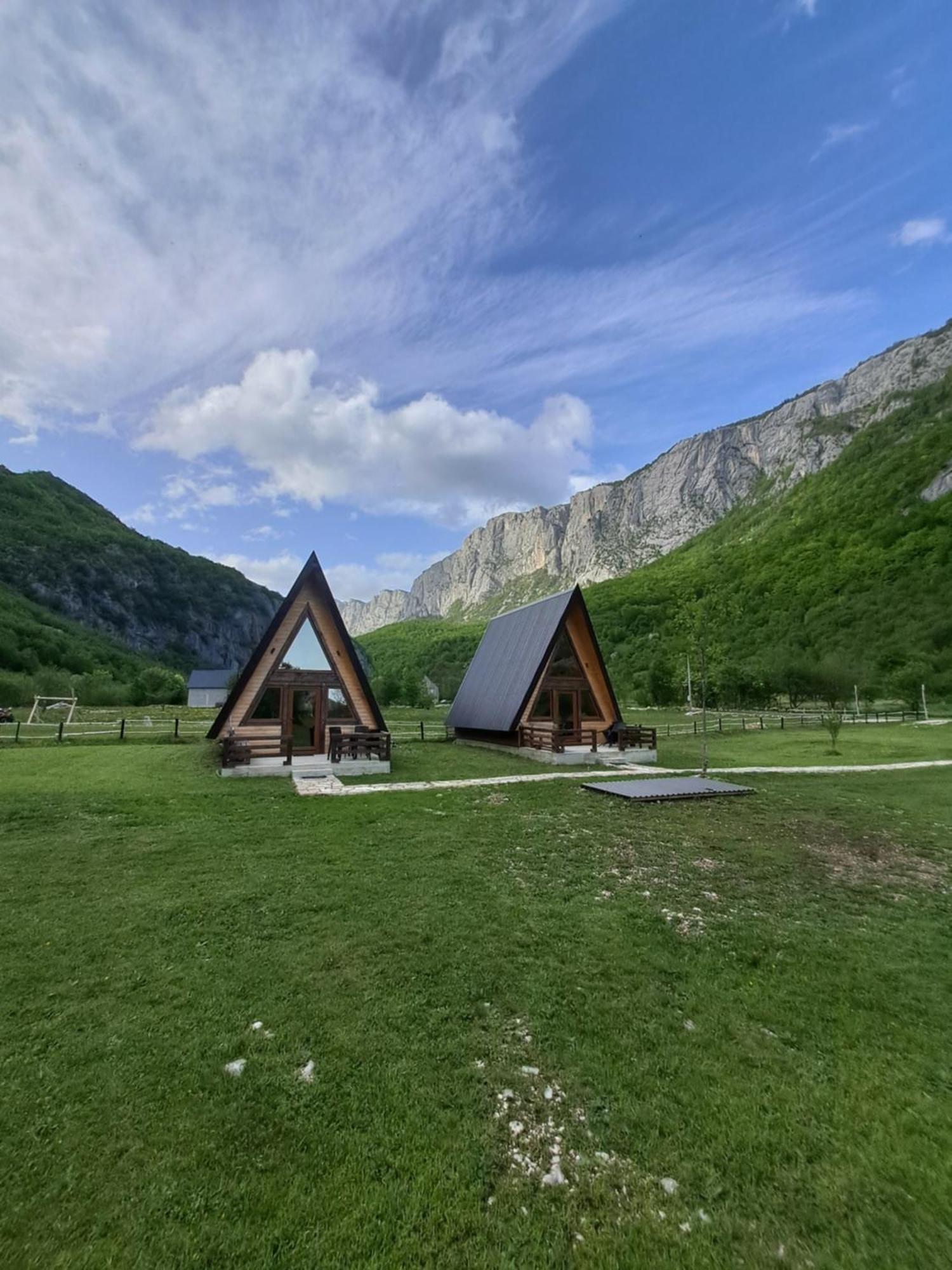 Wooden Cottages Konak Savnik Exterior photo