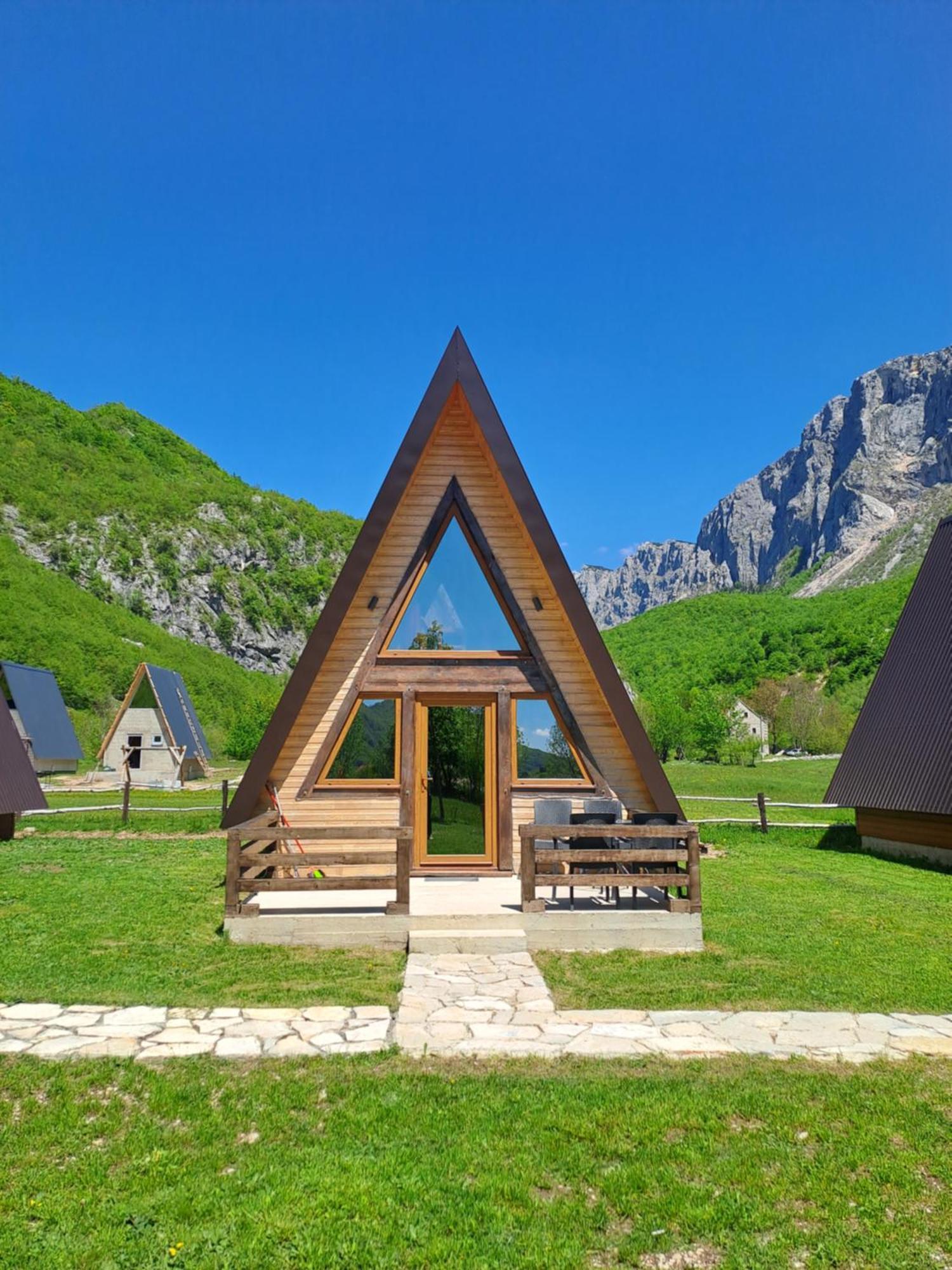 Wooden Cottages Konak Savnik Exterior photo